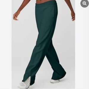 High-Waist Free Time Straight Leg Sweatpants - Midnight Green